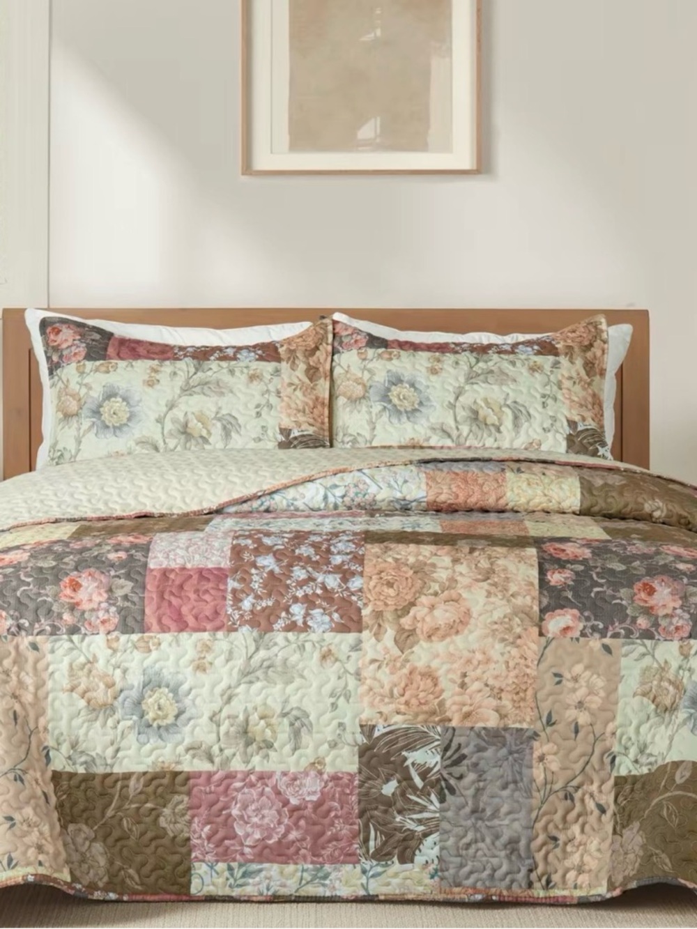 3 Piece Floral Patchwork Print  Vintage Look Quilt Set - Pink, Cream & Green